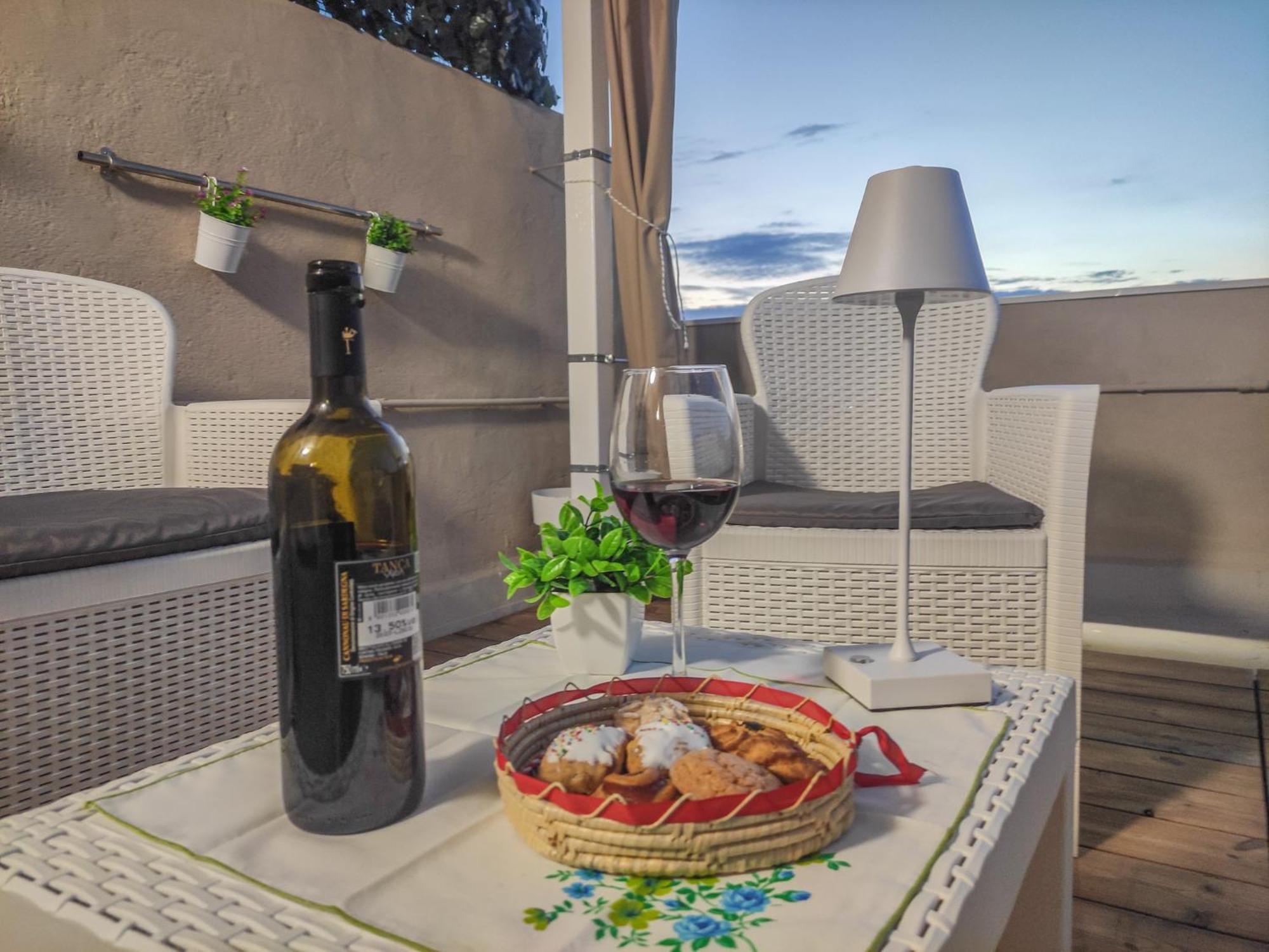 Panoramic House With Terrace - Marina